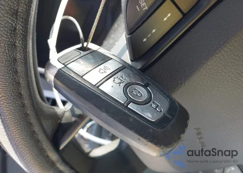 2019 Ford Fusion Hybrid Se z USA, uszkodzony, nr VIN 3FA6P0LU0KR207467